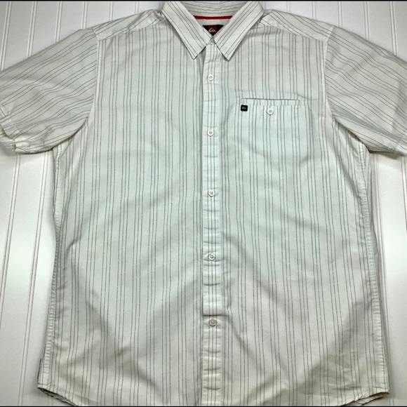 QUICKSILVER MEN’S COTTON SHORT SLEEVE SHIRT - Picture 3 of 3